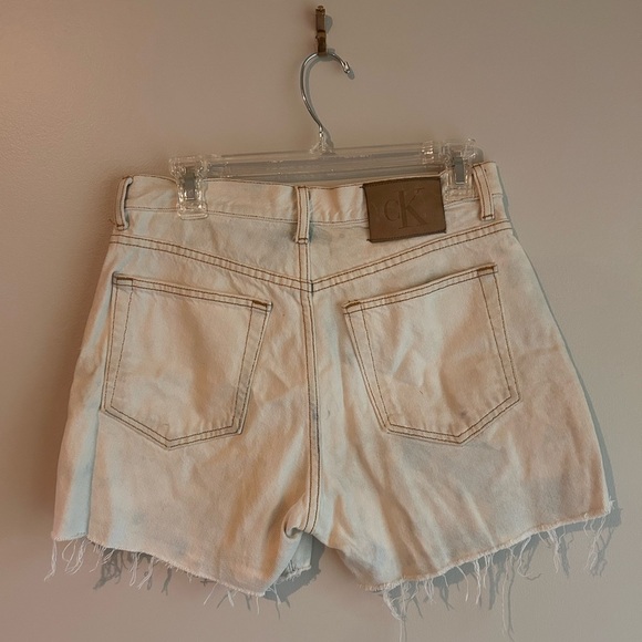 Calvin Klein White Denim Shorts Frayed Floral Pockets High Rise - Picture 5 of 5